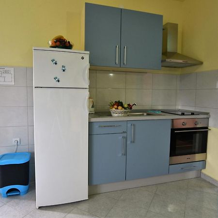 Apartmani Natasa Nino Jezera, Murter Room photo