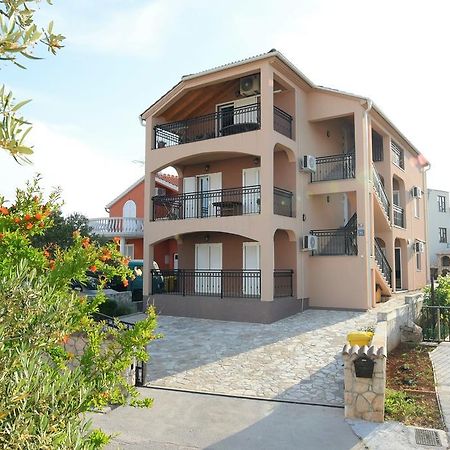 Apartmani Natasa Nino Jezera, Murter Exterior photo