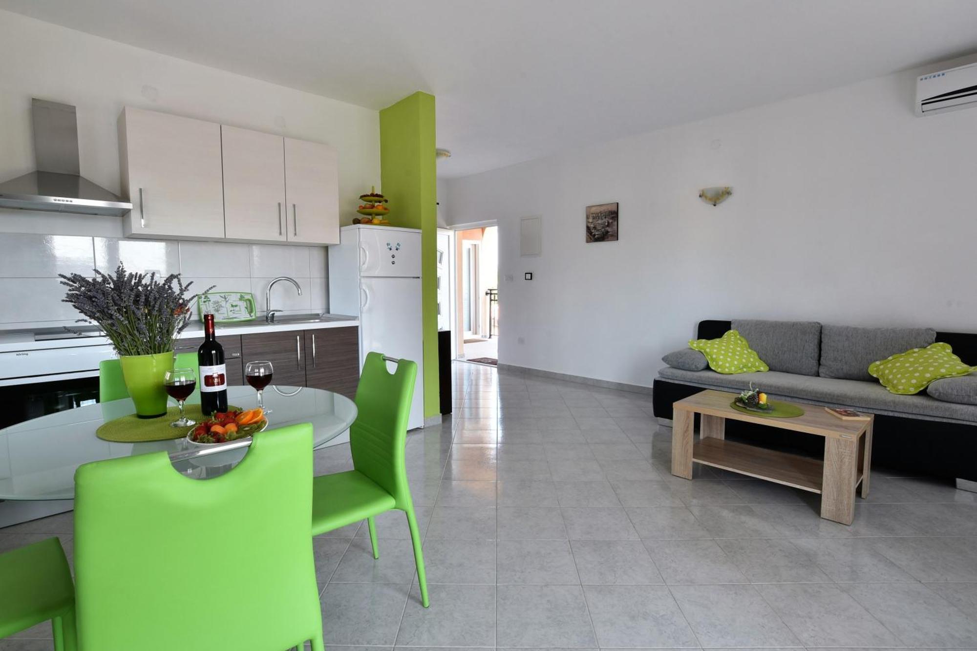 Apartmani Natasa Nino Jezera, Murter Room photo